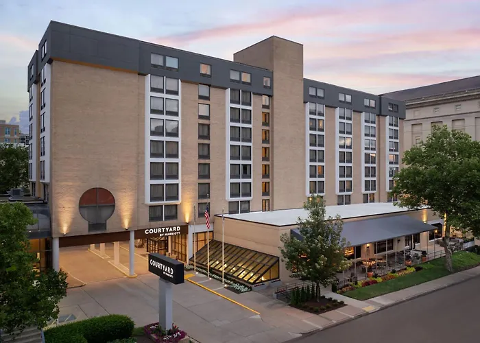 Courtyard By Marriott Pittsburgh University Center