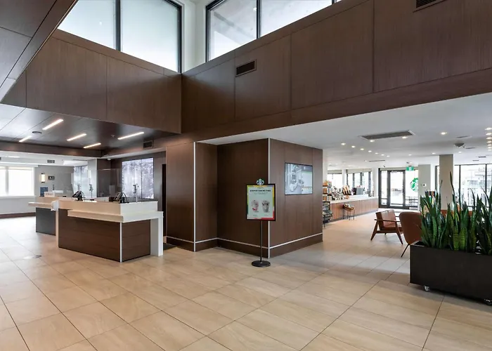 Doubletree By Hilton Hotel & Suites Victoria