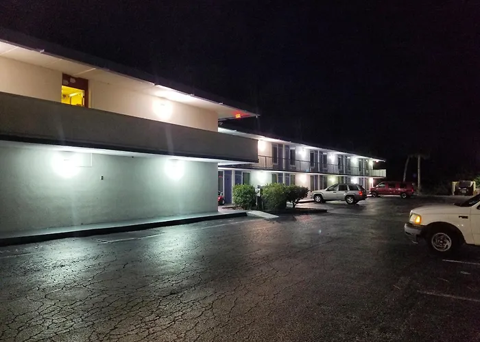 Econo Inn -