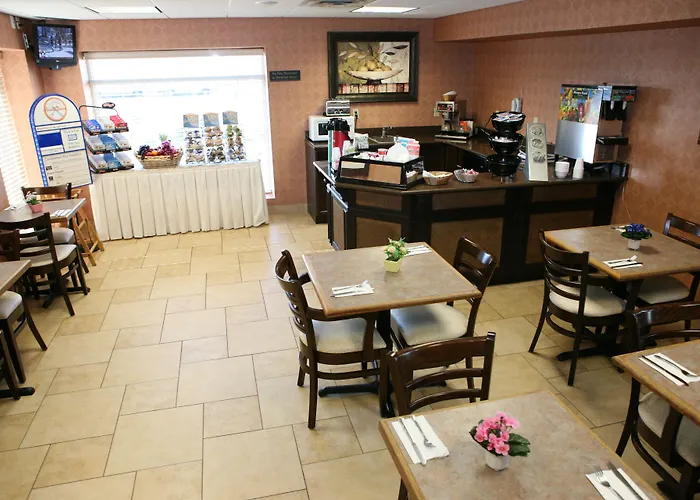 Howard Johnson By Wyndham