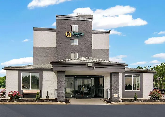 Quality Inn Rochester West