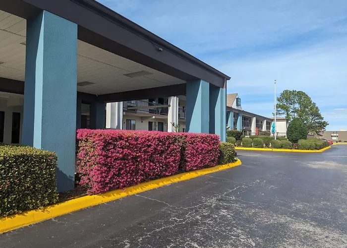 Quality Inn Pelham I-65 Exit 246