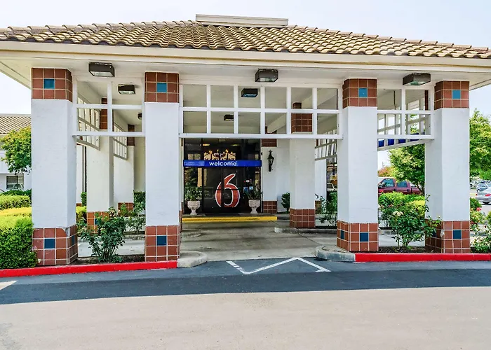 Motel 6 Oakdale, Ca