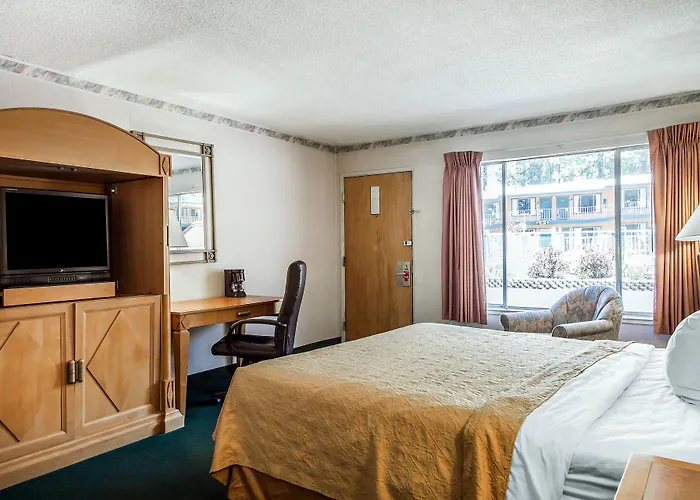 Hampton Inn & Suites
