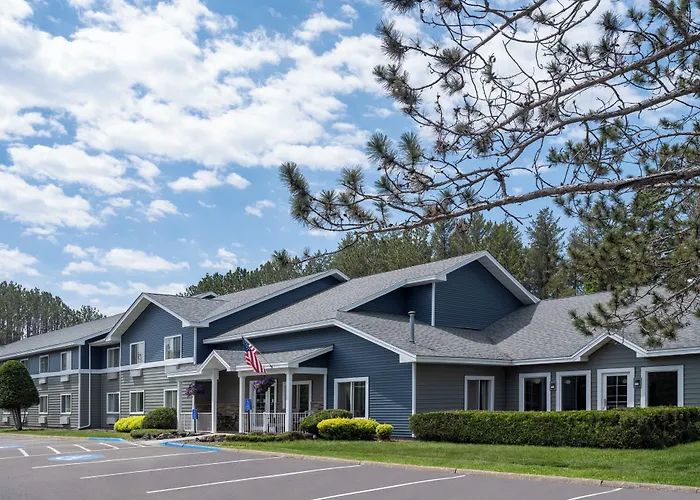 Country Inn Two Harbors