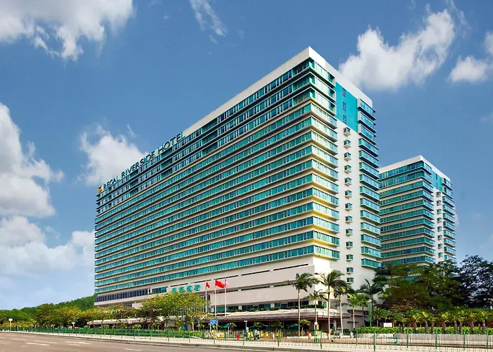 Regal Riverside Hotel