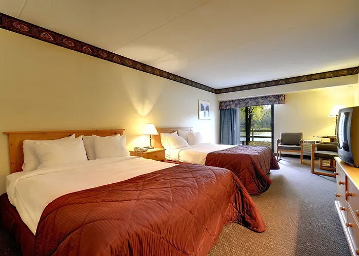 Ramada By Wyndham Pinewood Park
