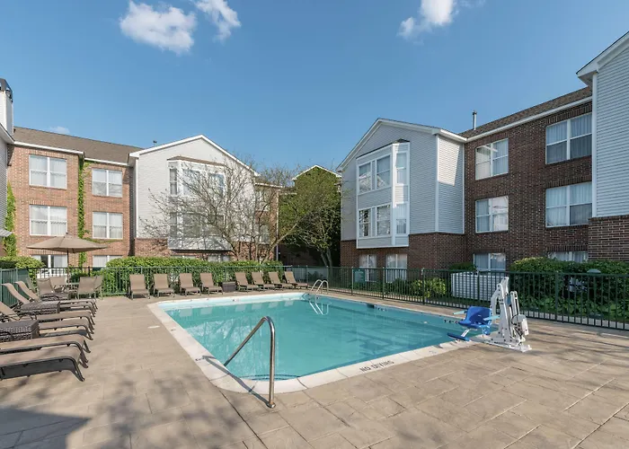 Homewood Suites By Hilton Chicago -