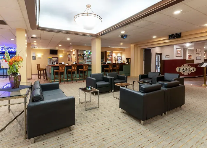 Ramada By Wyndham Reno & Casino