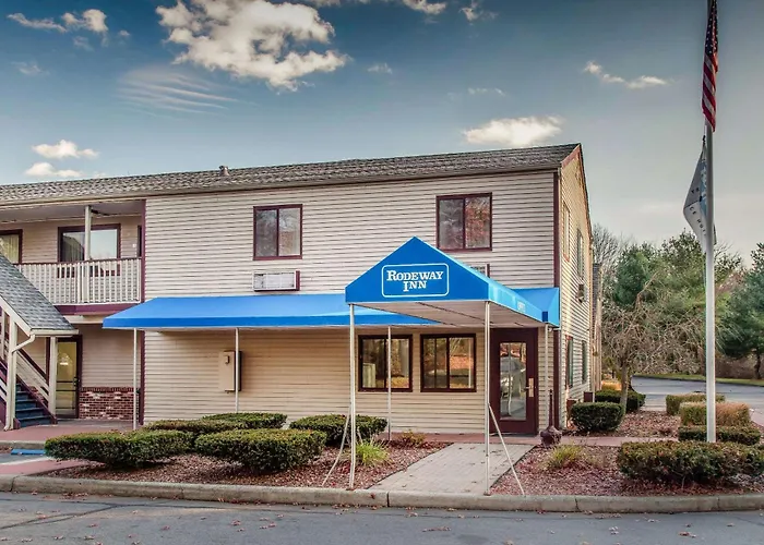 Rodeway Inn Groton - New London
