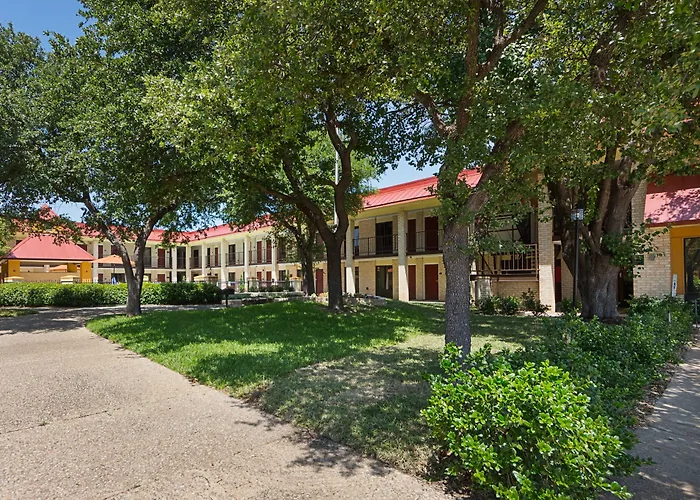 Red Roof Inn Plus+ Dallas -