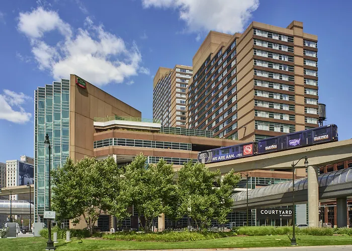 Courtyard By Marriott Detroit Downtown