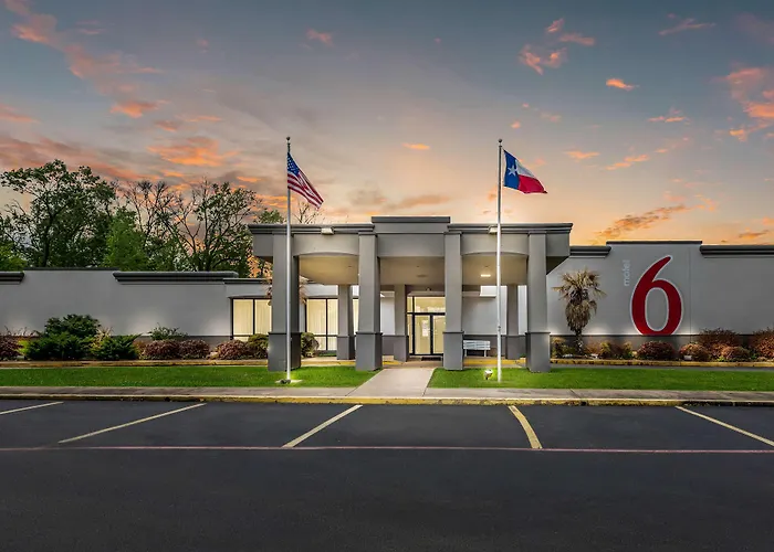 Motel 6-Henderson, Tx
