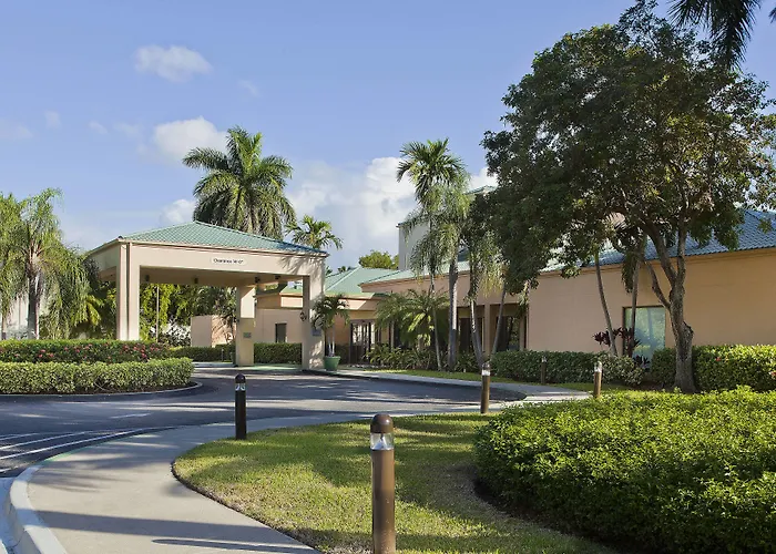 Courtyard Miami Airport West Doral Hotel