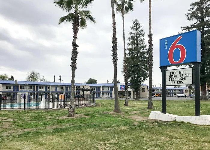 Motel 6-, Ca