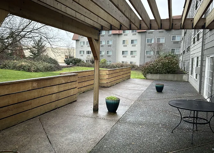 Country Inn & Suites By Radisson, Delta Park North
