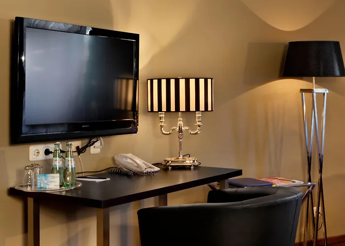 Tryp By Wyndham Luebeck Aquamarin Hotel