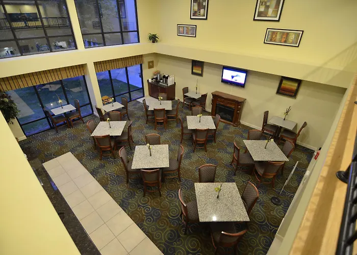 Best Western Plus Yadkin Valley Inn & Suites Jonesville