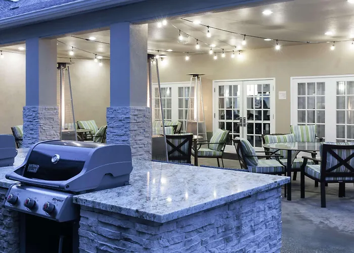 Homewood Suites By Hilton Seattle-Tacoma Airport/Tukwila