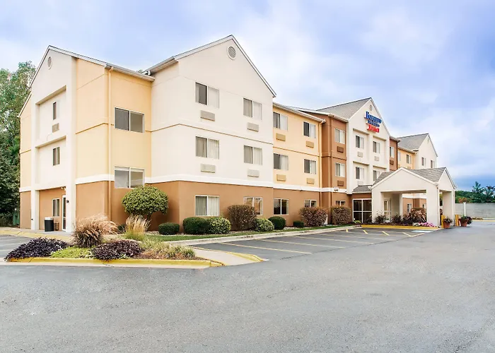 Fairfield Inn & Suites Canton