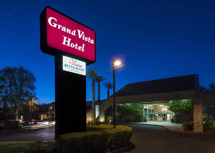Grand Vista Hotel
