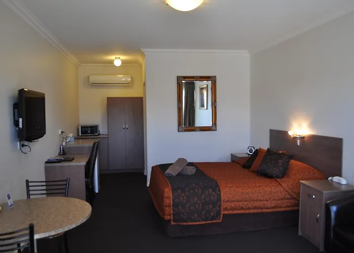 Augusta Courtyard Motel