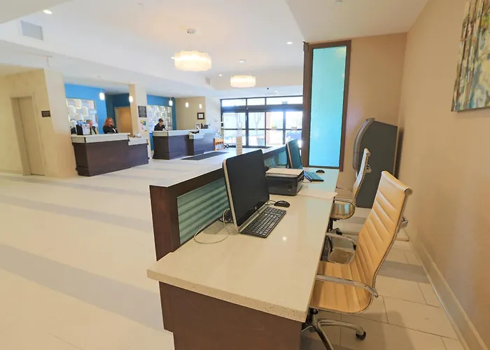 Wyndham Garden Harborside