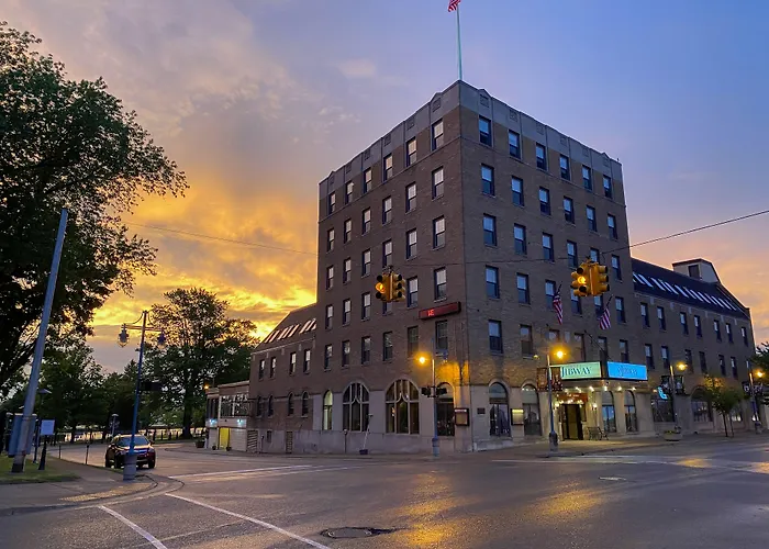 The Hotel Ojibway, Trademark Collection By Wyndham