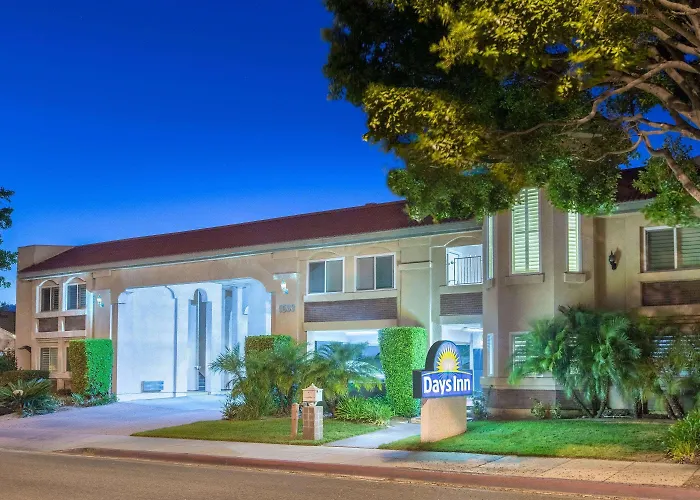 Days Inn By Wyndham Near City Of Hope