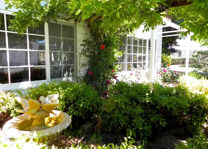 Moore Park Inn