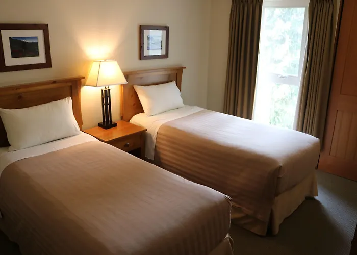 Tantalus Resort Lodge Whistler