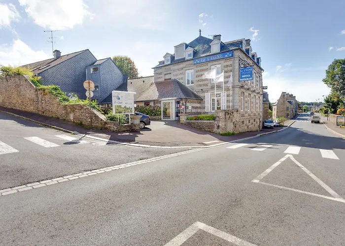 Brit Hotel le Cygne Saint-Hilaire-du-Harcouët