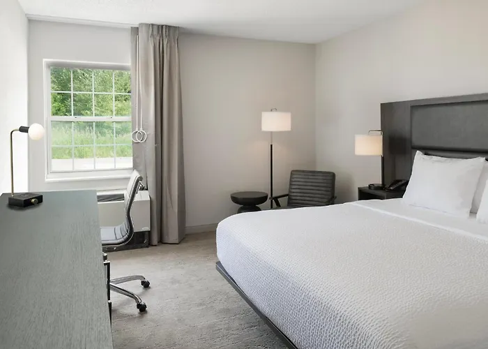 Holiday Inn Express St. Albans By Ihg