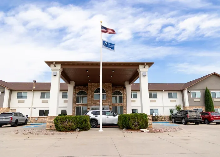 Holiday Inn Express & Suites Torrington By Ihg