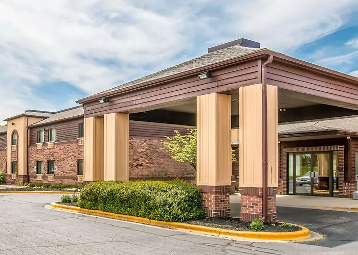Quality Inn & Suites Holland