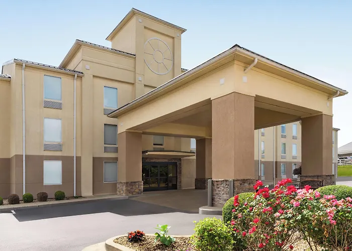 Baymont By Wyndham Lexington North