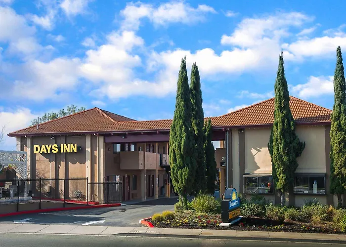 Days Inn By Wyndham Pinole Berkeley