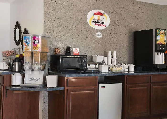 Super 8 By Wyndham Danville