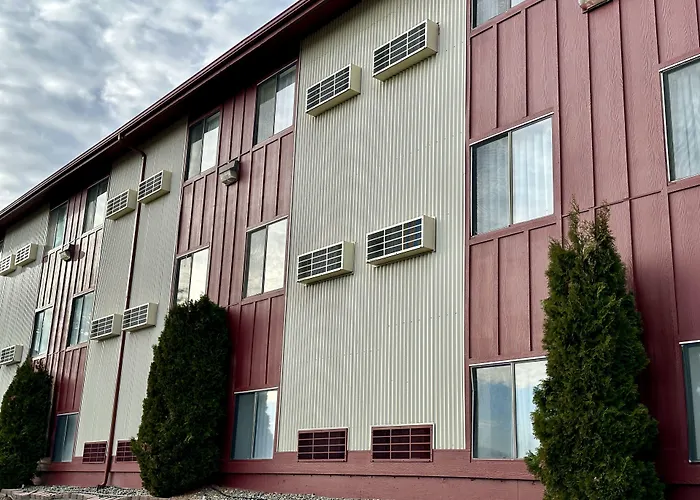 Fairbridge Inn & Suites Moscow - Pullman