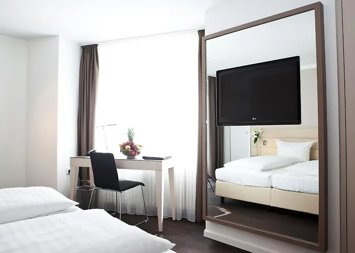 Manhattan Hotel