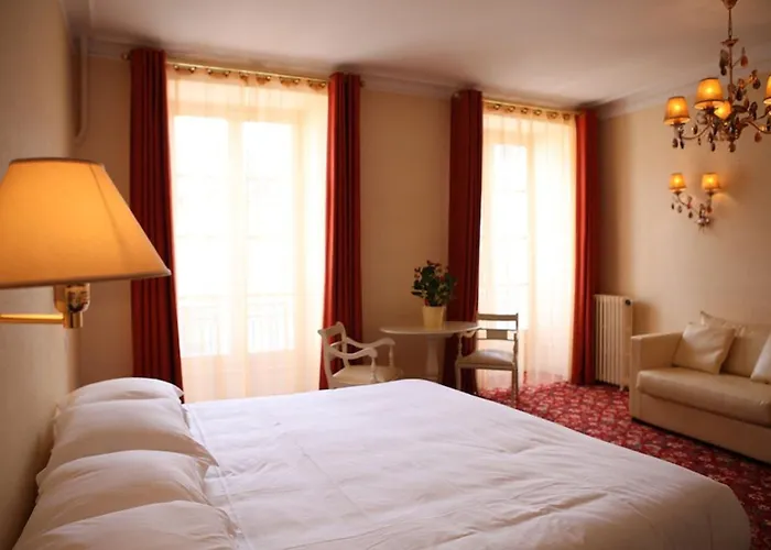 Hôtel Le Roncevaux Pau