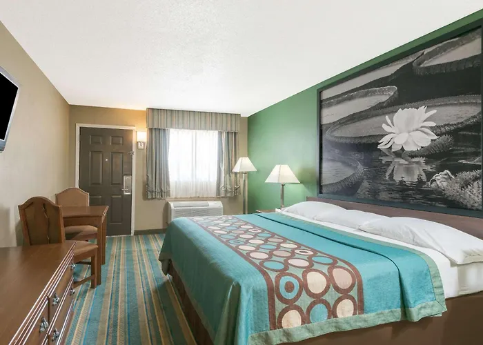 Super 8 By Wyndham