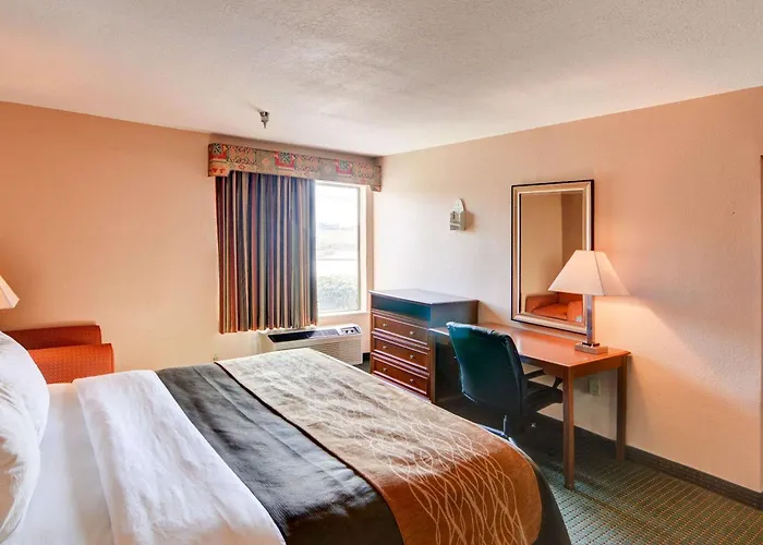Quality Inn Forest Hill - Fort Worth South