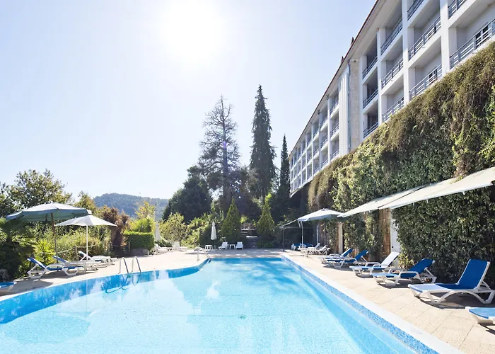 Golden Tulip Caramulo
