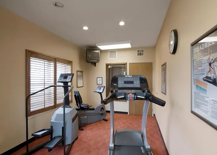 Extended Stay America Select Suites - - Airport - E Oak St