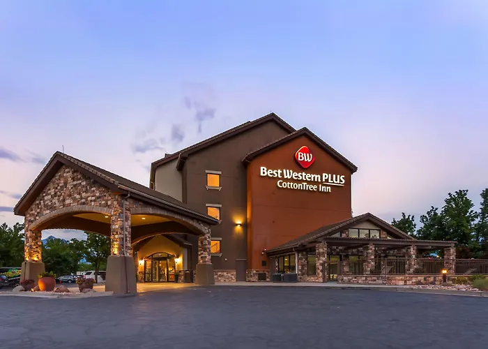 Best Western Plus Cotton Tree Inn