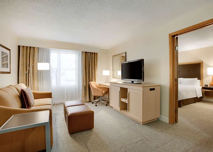 Hampton Inn & Suites Cleveland-Independence