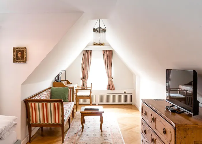 Schlossberghotel - Das Kunsthotel Graz