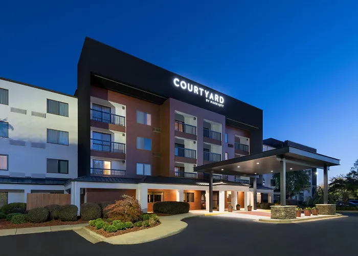 Courtyard By Marriott Burlington