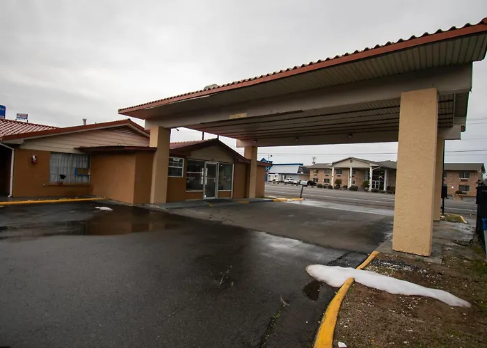 Days Inn By Wyndham Caddo Valley Arkadelphia